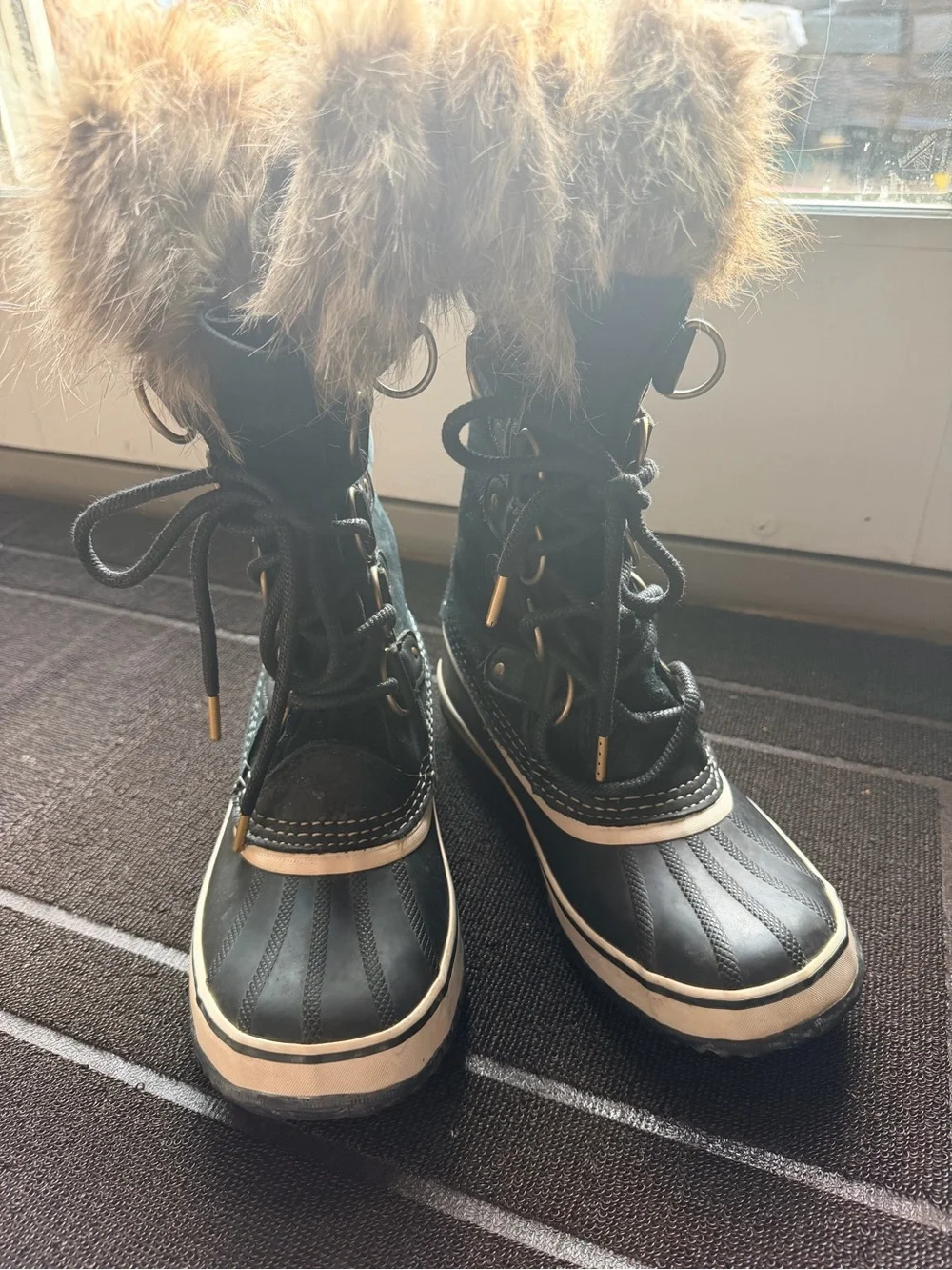 Sorel Joan of Arctic Tall Waterproof Snow Boots Black Faux Fur Women’s 9 Winter
